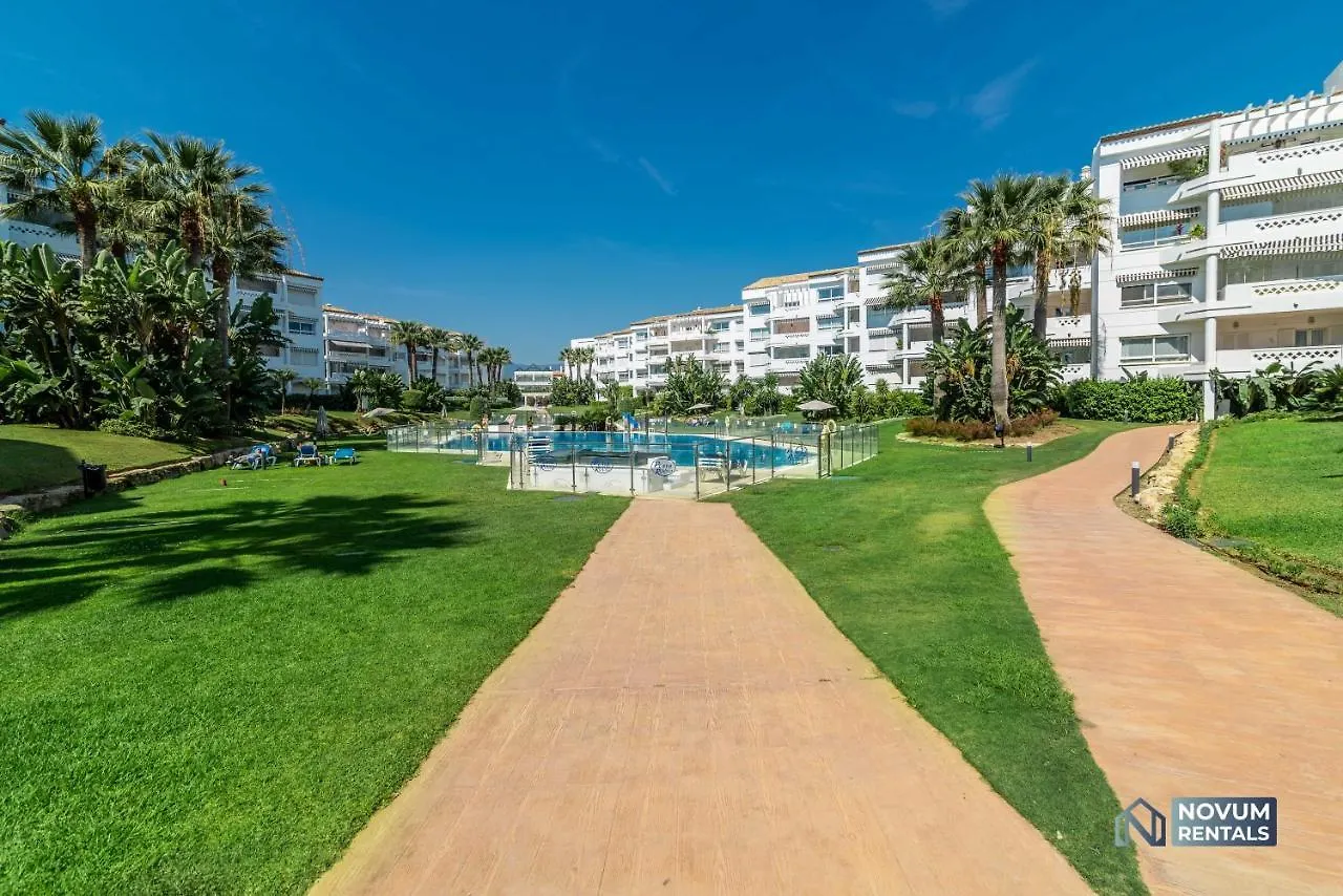 Puerto Banus Finest 2-Bdrm Apt - 50 Metres To Beach Marbella 0*,